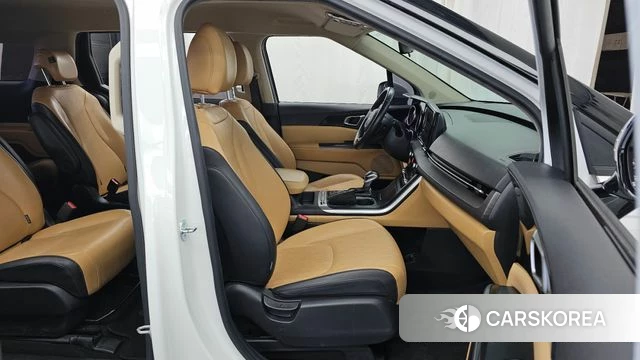 Kia Carnival 4th generation 2022 Белый из Кореи, фото 2