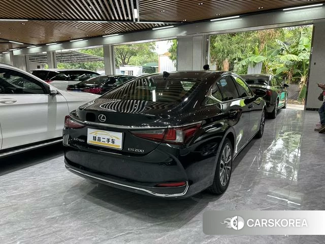 Lexus ES 2023 Черный из Китая, фото 2