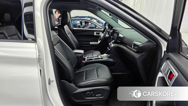 Ford Explorer 6th Generation 2020 Белый из Кореи, фото 2