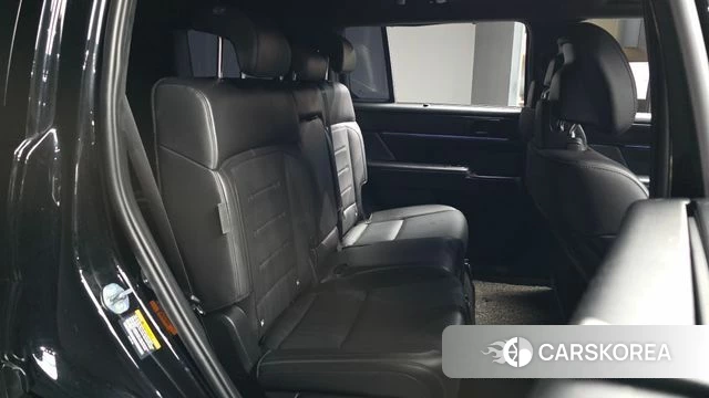 Hyundai Santa Fe (MX5) 2023 Черный из Кореи, фото 2