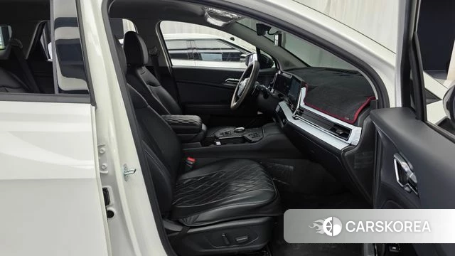 Kia Sportage 5th Generation 2022 Белый из Кореи, фото 2