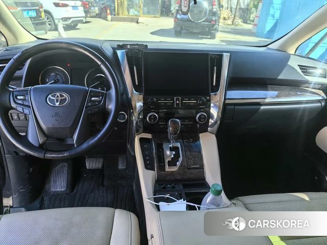 Toyota Vellfire 2023 Черный из Китая, фото 2