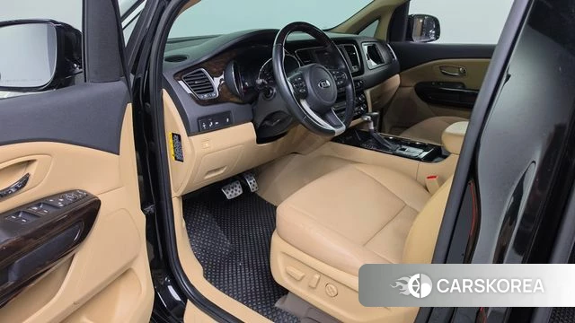 Kia The New Carnival 2019 Черный из Кореи, фото 2