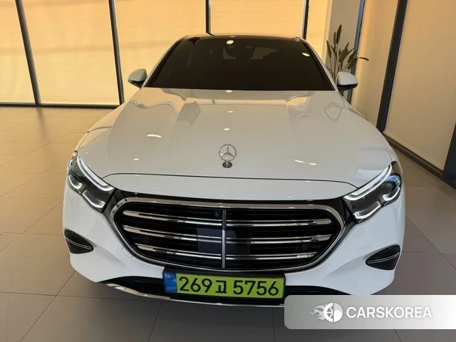 Mercedes-Benz E-Class W214 2026 Белый из Кореи, фото 2