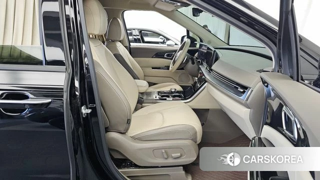 Kia Carnival 4th generation 2021 Черный из Кореи, фото 2