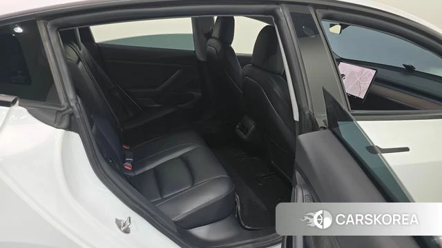 Tesla Model 3 2021 Белый из Кореи, фото 2