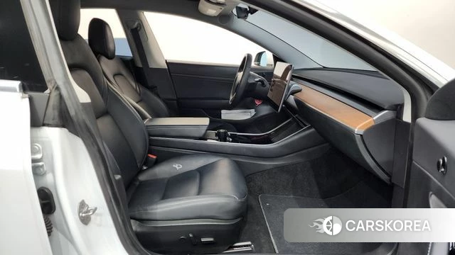 Tesla Model 3 2020 Белый из Кореи, фото 2