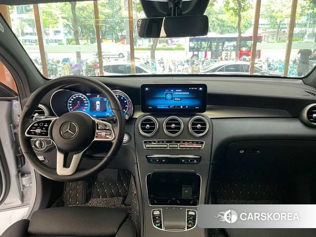 Mercedes-Benz GLC 2021 Серебристо-серый из Китая, фото 2