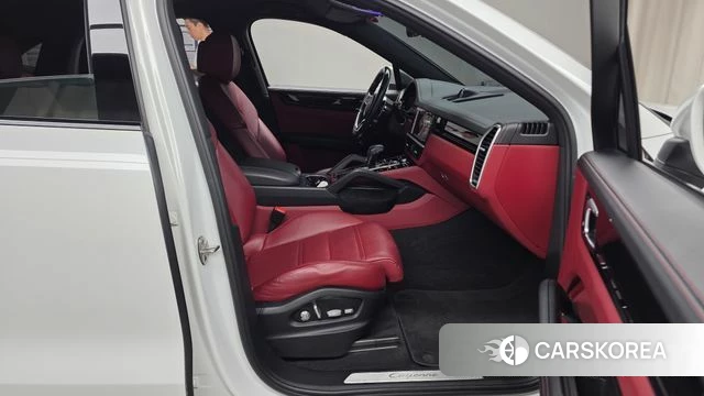 Porsche Cayenne (PO536) 2021 Белый из Кореи, фото 2