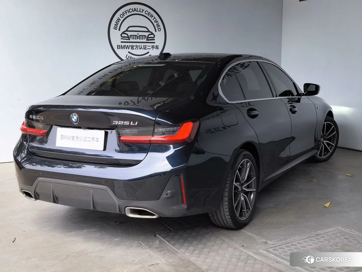 BMW 3 series 2022 Черный из Китая, фото 2