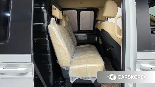 Hyundai Staria 2025 Белый из Кореи, фото 2