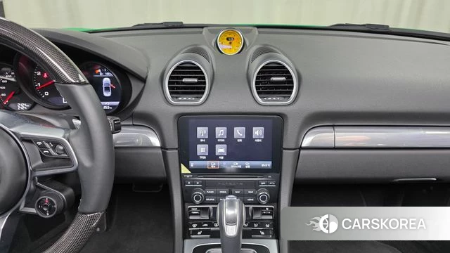 Porsche 718 Boxster 2023 Зеленый из Кореи, фото 2