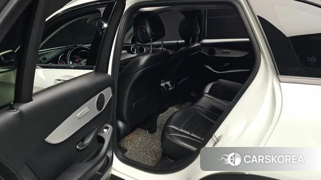 Mercedes-Benz GLC-Class X253 2018 Белый из Кореи, фото 2