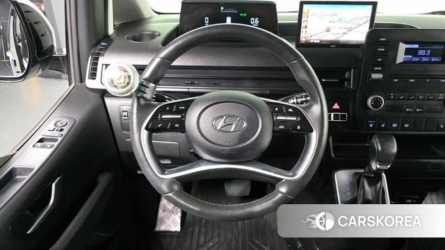 Hyundai Staria 2022 Белый из Кореи, фото 2