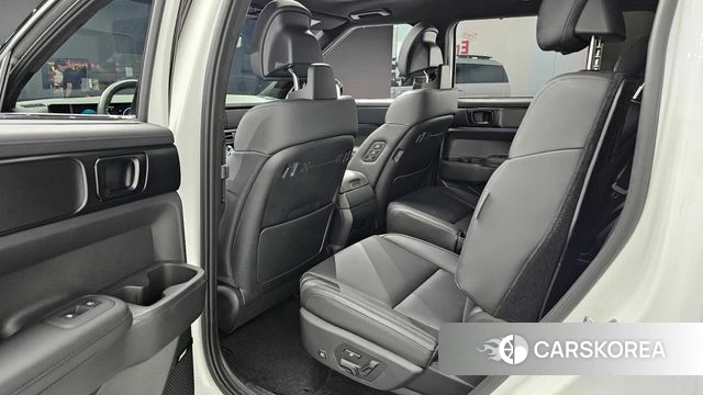 Hyundai Santa Fe (MX5) 2023 Белый из Кореи, фото 2