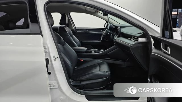 Kia K5 3rd generation 2022 Белый из Кореи, фото 2