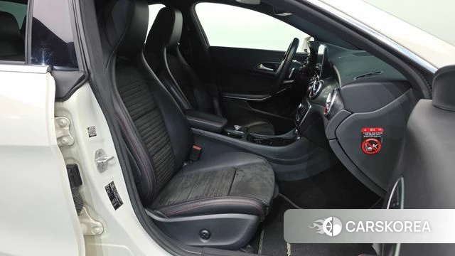 Mercedes-Benz CLA-Class C117 2018 Белый из Кореи, фото 2