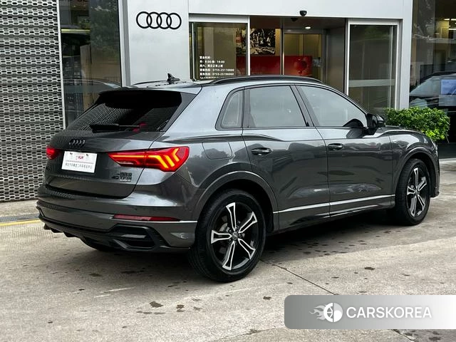 Audi Q3 2021 Темно-серый из Китая, фото 2