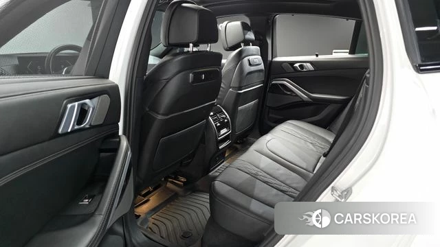 BMW X6 (G06) 2024 Белый из Кореи, фото 2