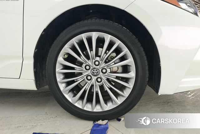 Toyota Avalon 2022 Белый из Китая, фото 2
