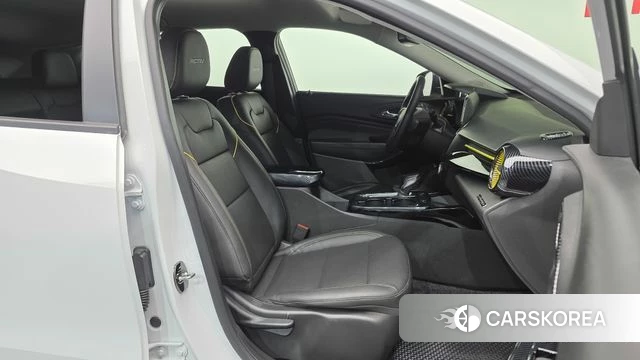 Chevrolet (GM Daewoo) Trax Crossover 2023 Белый из Кореи, фото 2