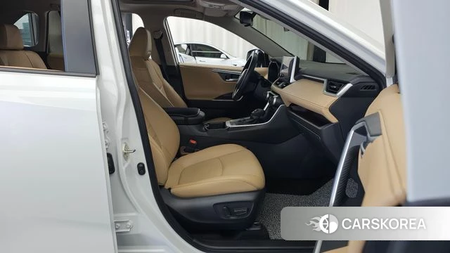 Toyota RAV4 5th Generation 2025 Белый из Кореи, фото 2
