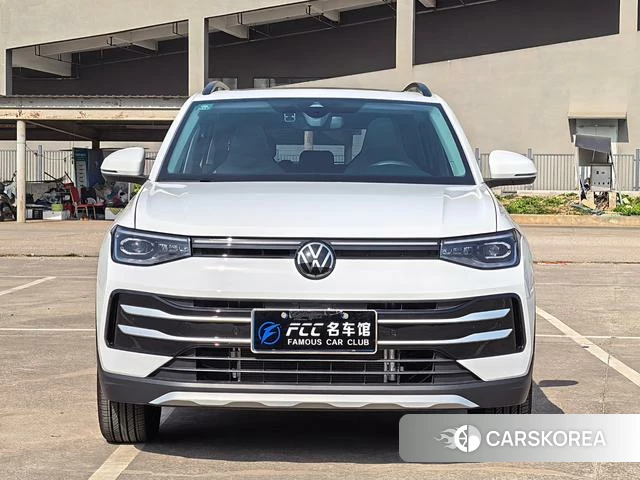 Volkswagen Tharu 2025 Белый из Китая, фото 2