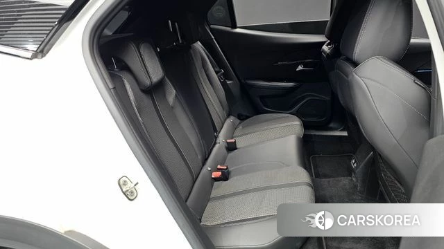 Peugeot 2008 Second generation 2021 Белый из Кореи, фото 2