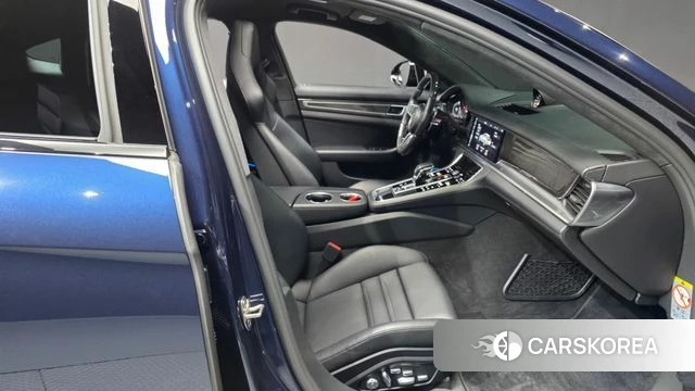 Porsche Panamera (971) 2019 Синий из Кореи, фото 2