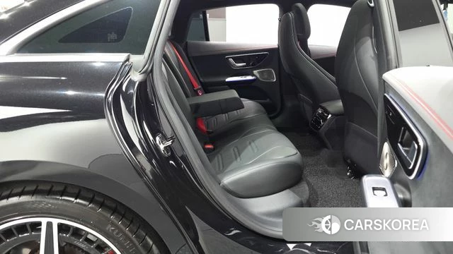 Mercedes-Benz EQE V295 2023 Черный из Кореи, фото 2