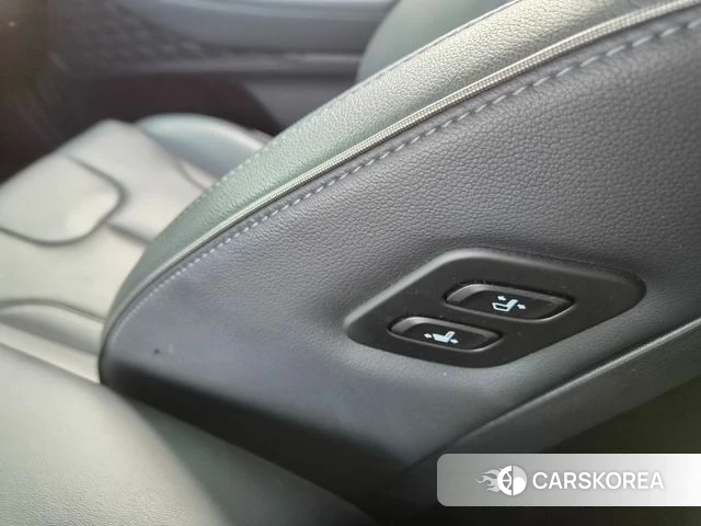 Hyundai The New Santa Fe 2020 Белый из Кореи, фото 2