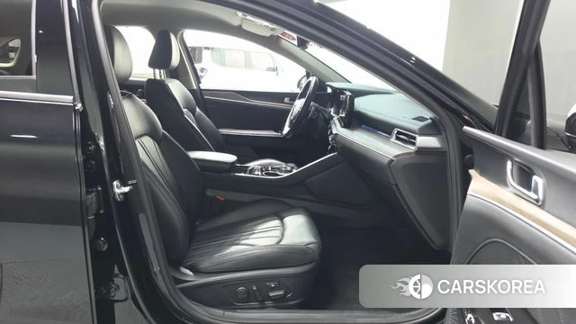 Kia K5 3rd generation 2023 Черный из Кореи, фото 2