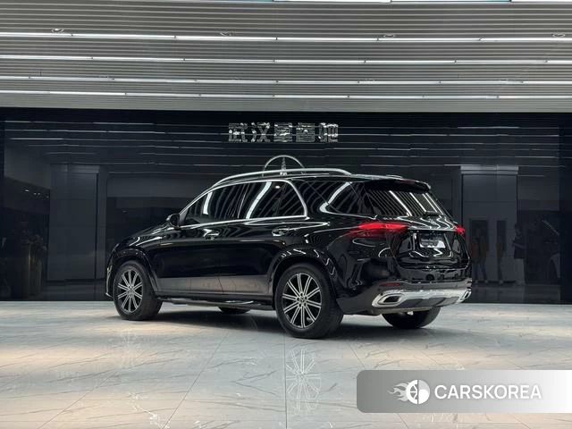 Mercedes-Benz GLE 2024 Черный из Китая, фото 2