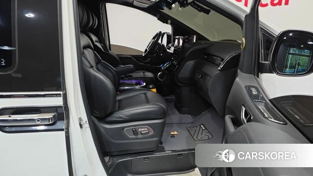 Hyundai Staria 2021 Белый из Кореи, фото 2