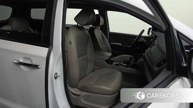Kia The New Carnival 2018 Белый из Кореи, фото 2