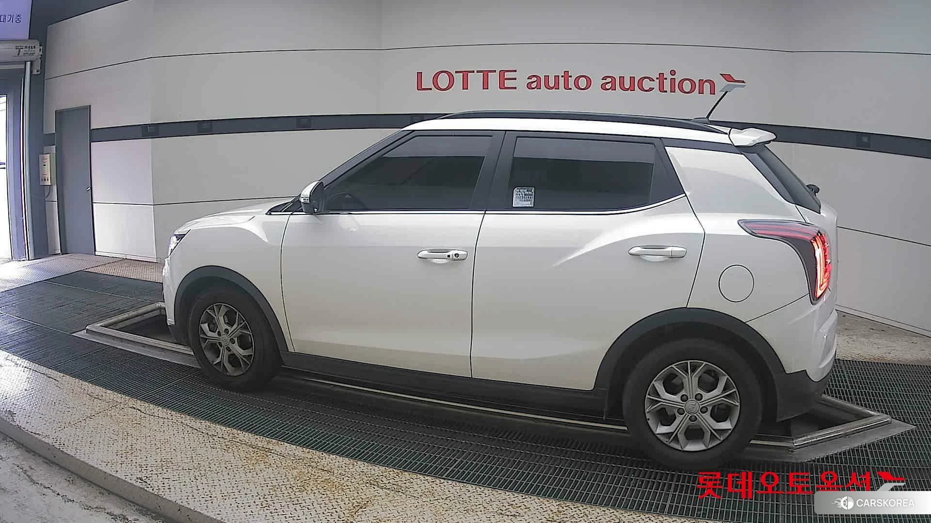 SsangYong Tivoli 2021 Grand White из Кореи, фото 2