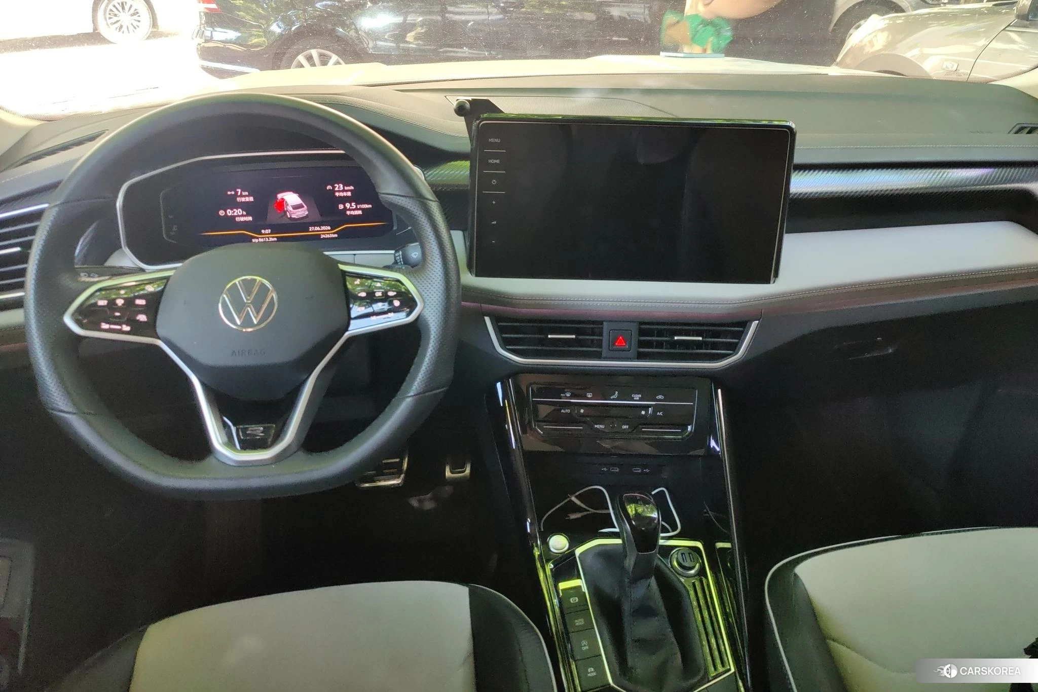 Volkswagen Tayron 2022 Белый из Китая, фото 2