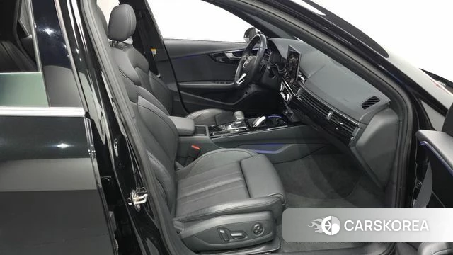Audi A4 (B9) 2021 Черный из Кореи, фото 2
