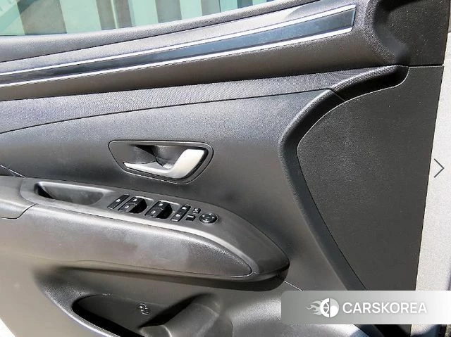 Hyundai Tucson (NX4) 2022 Серебряный из Кореи, фото 2