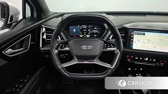 Audi Q4 e-Tron (F4) 2022 Белый из Кореи, фото 2