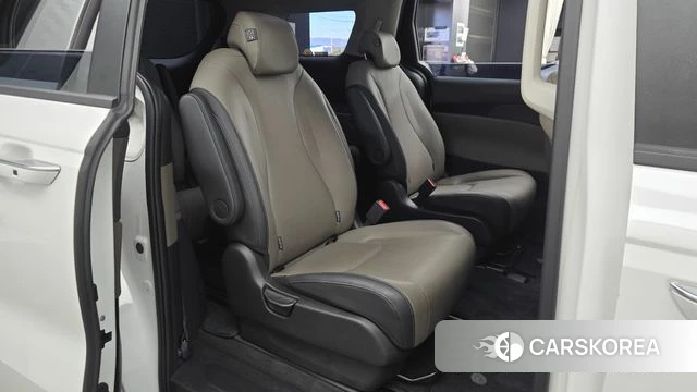 Kia The New Carnival 4th Generation 2025 Белый из Кореи, фото 2