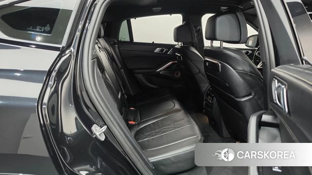 BMW X6 (G06) 2025 Черный из Кореи, фото 2