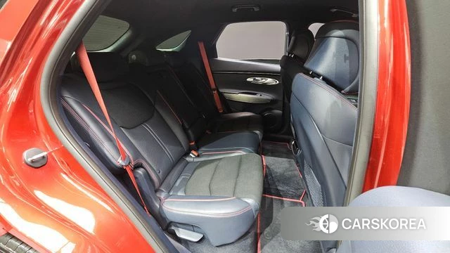 Genesis GV70 2024 Красный из Кореи, фото 2