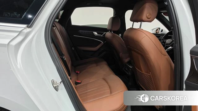 Audi A6 (C8) 2020 Белый из Кореи, фото 2