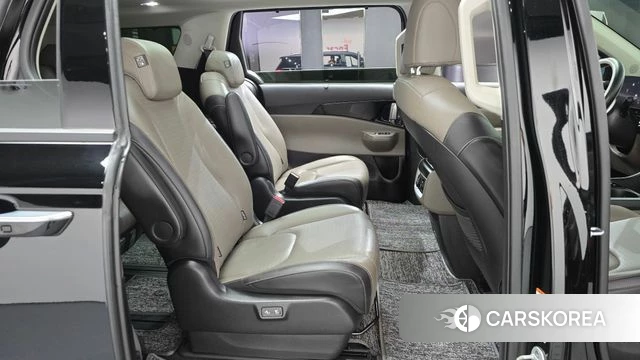 Kia The New Carnival 4th Generation 2024 Черный из Кореи, фото 2