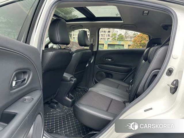 Honda Vezel 2021 Белый из Китая, фото 2