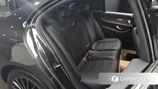 Mercedes-Benz E-Class W213 2021 Серый из Кореи, фото 2