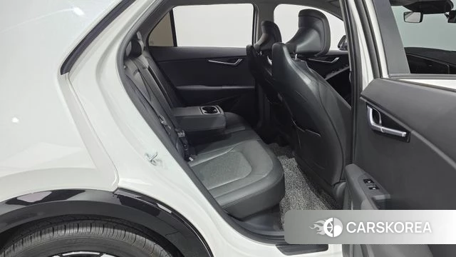 Kia Di Ol Nu Niro 2022 Белый из Кореи, фото 2