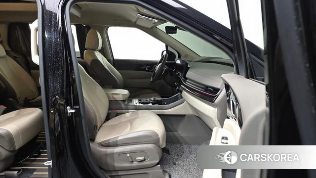 Kia The New Carnival 4th Generation 2024 Черный из Кореи, фото 2