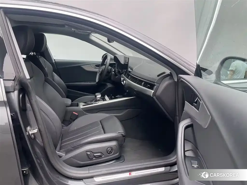 Audi A5 2024 Silver/gray из Китая, фото 2